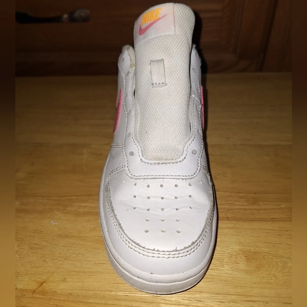 Nike Court Low Pink/white Kids Sneakers In A Youth Size 5. Unisex. EUC.